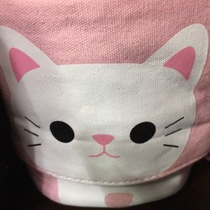 Meet your Posher, Priscilla